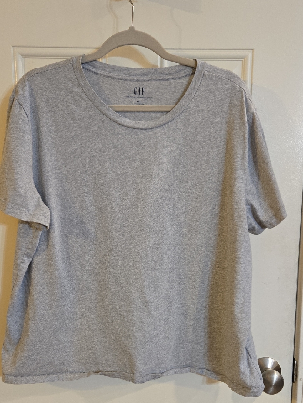 GAP Short-Sleeve Crew Tee in Heather Gray